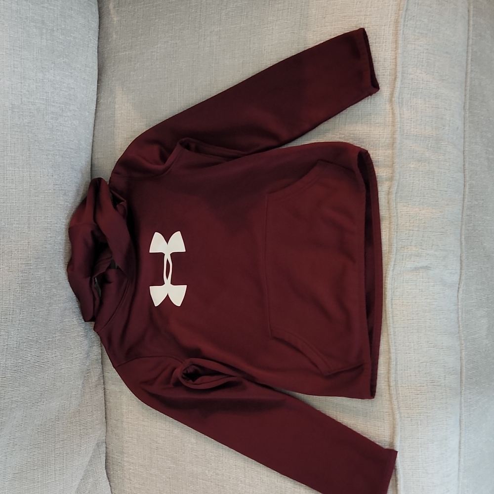 BOYS UNDER ARMOUR HOODIE Size Small